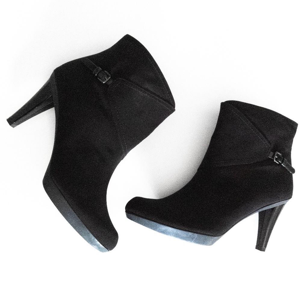 Stuart Weitzman Booties